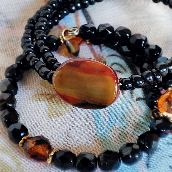 2 Black Beaded Glass Topaz Agate Fire Opal Pair of Memory Wire Bracelets - Picture 7 of 16